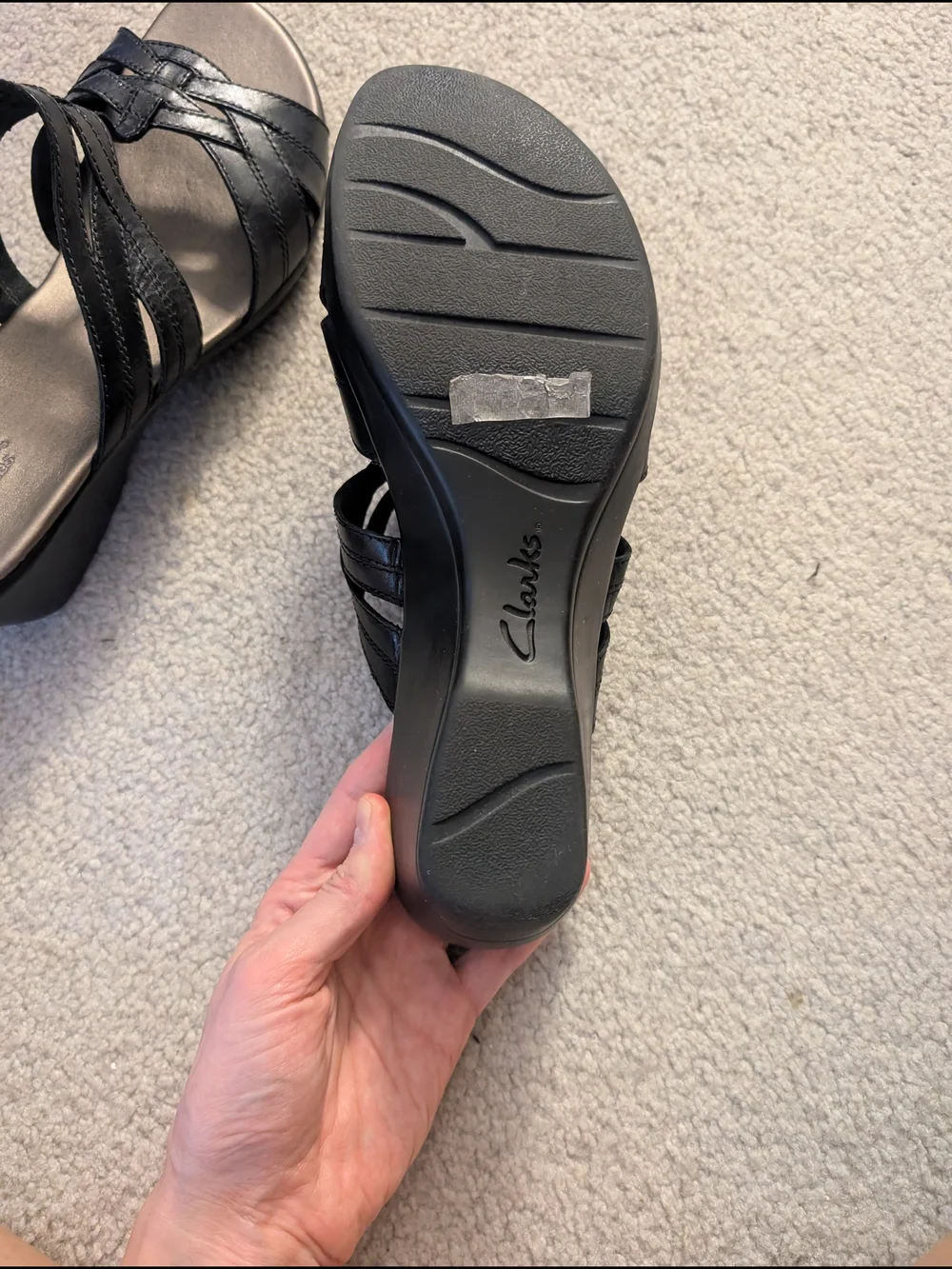 New Clarks Women’s Black Leather Slide Sandals